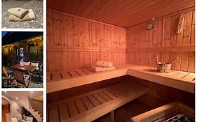Souterrain-Apartment Mit Privater Sauna
