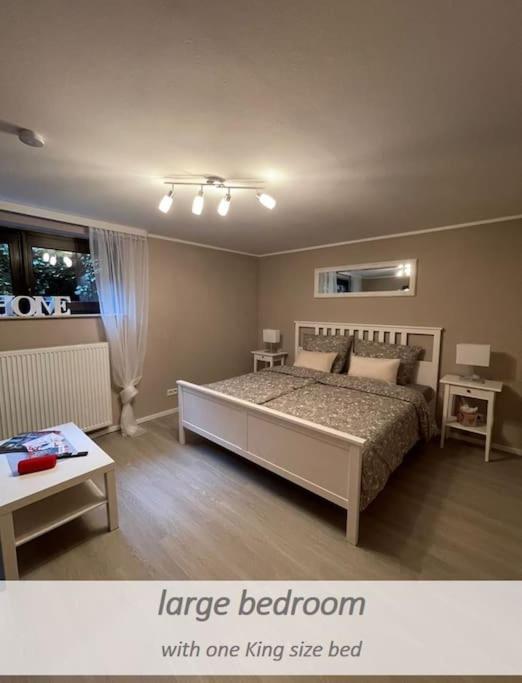 Souterrain-Apartment Mit Privater Sauna Duisburg Buitenkant foto